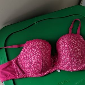 38DD Victoria's Secret Bra